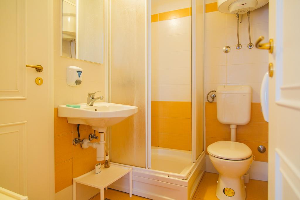Cheap Sleep Marinero (Adults Only) Hostel ฮวาร์ ภายนอก รูปภาพ